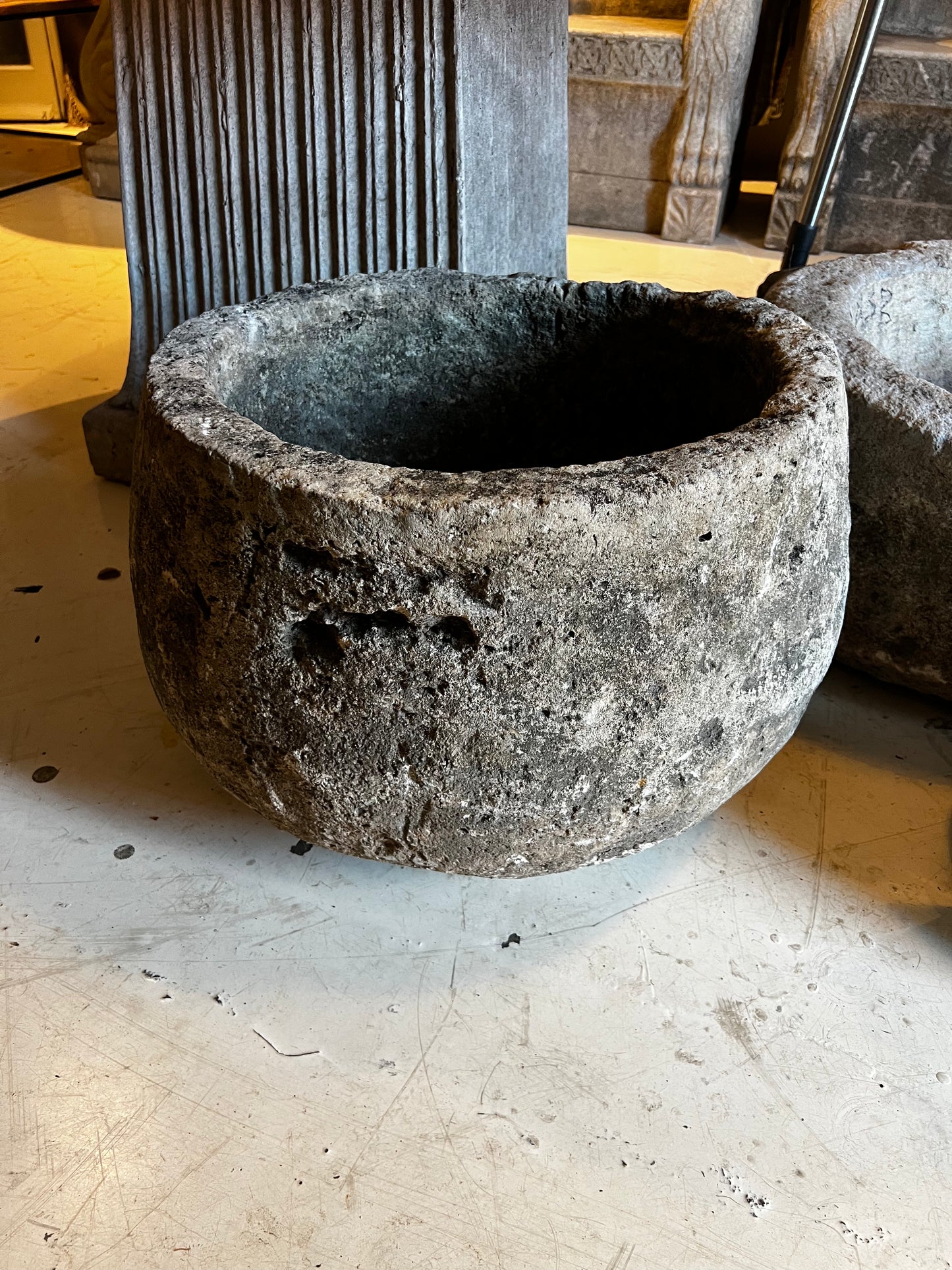 Limestone pot, medium