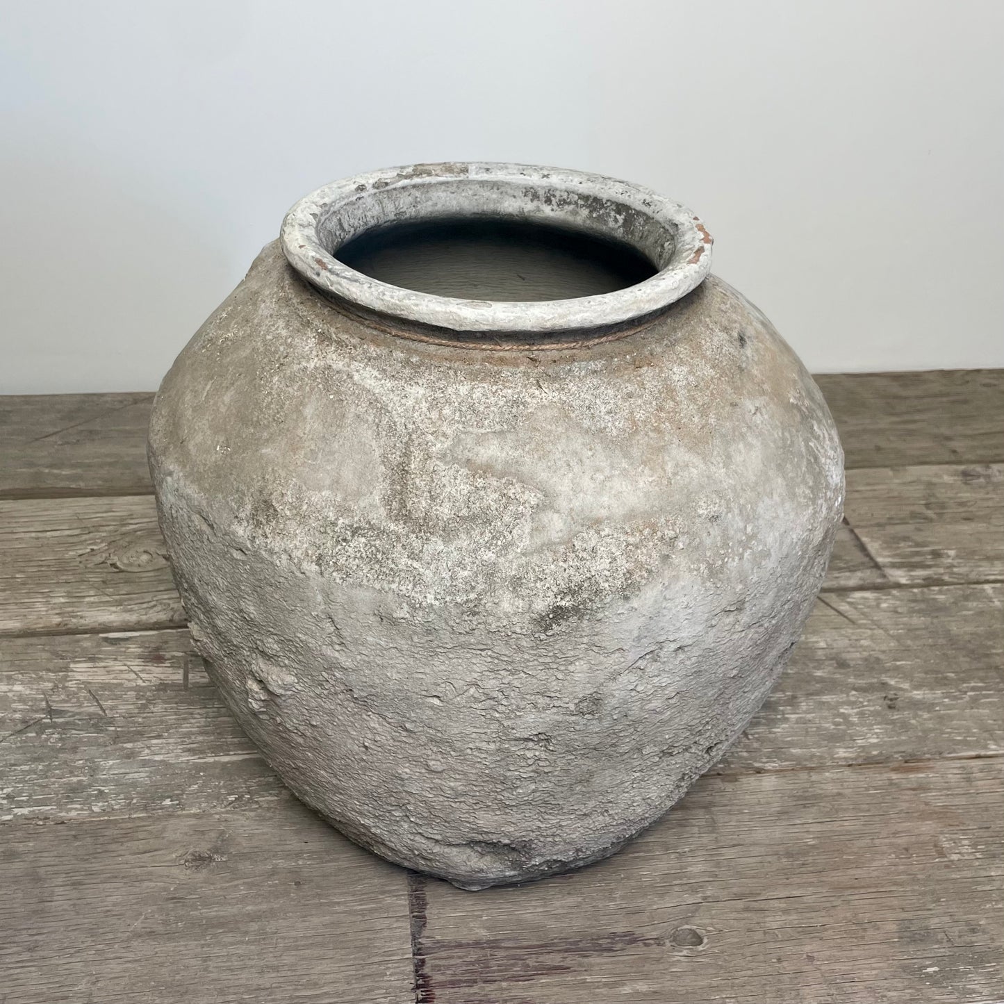Grey Java Water Pot, Medium