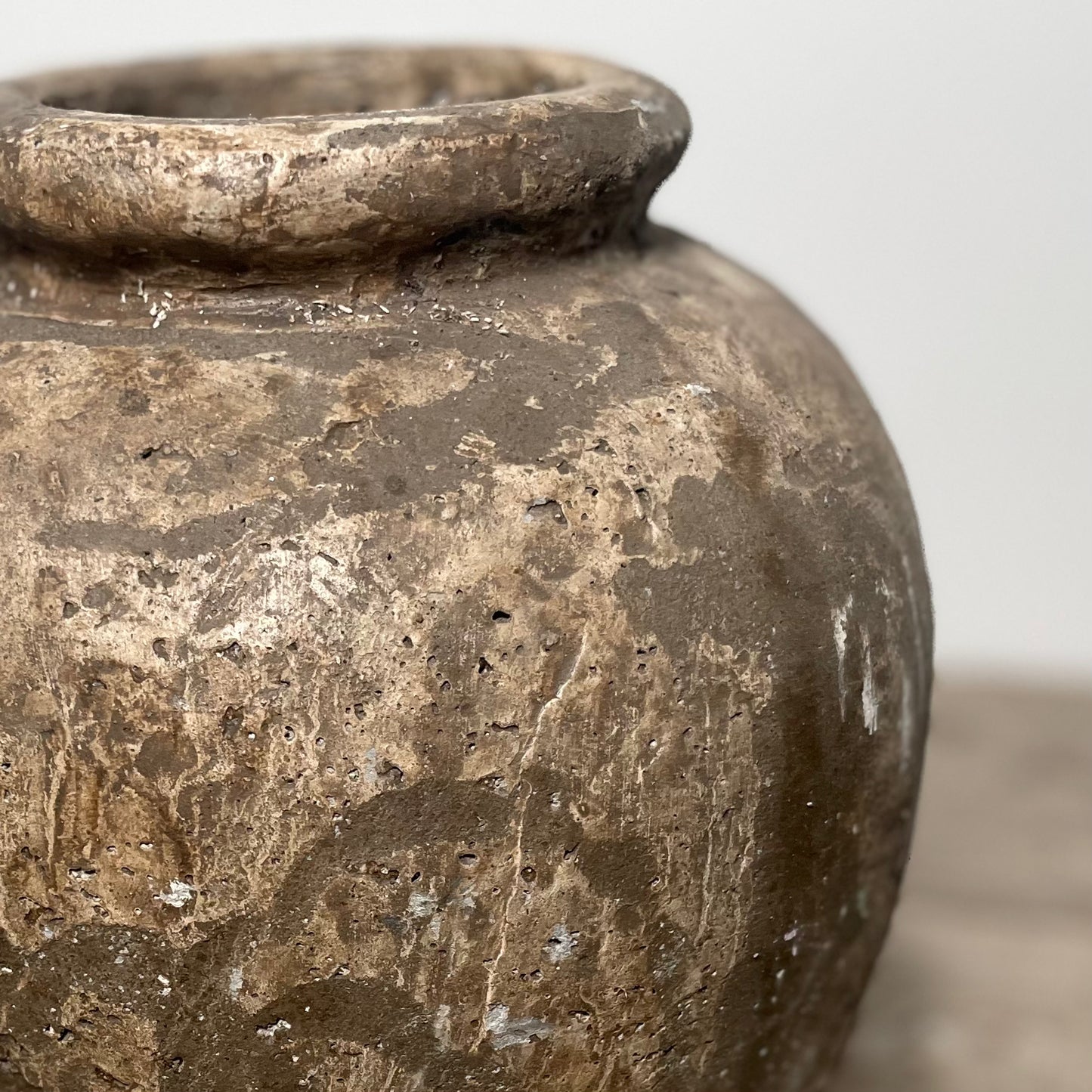 Grey Brown Kalimantan Pot, Small