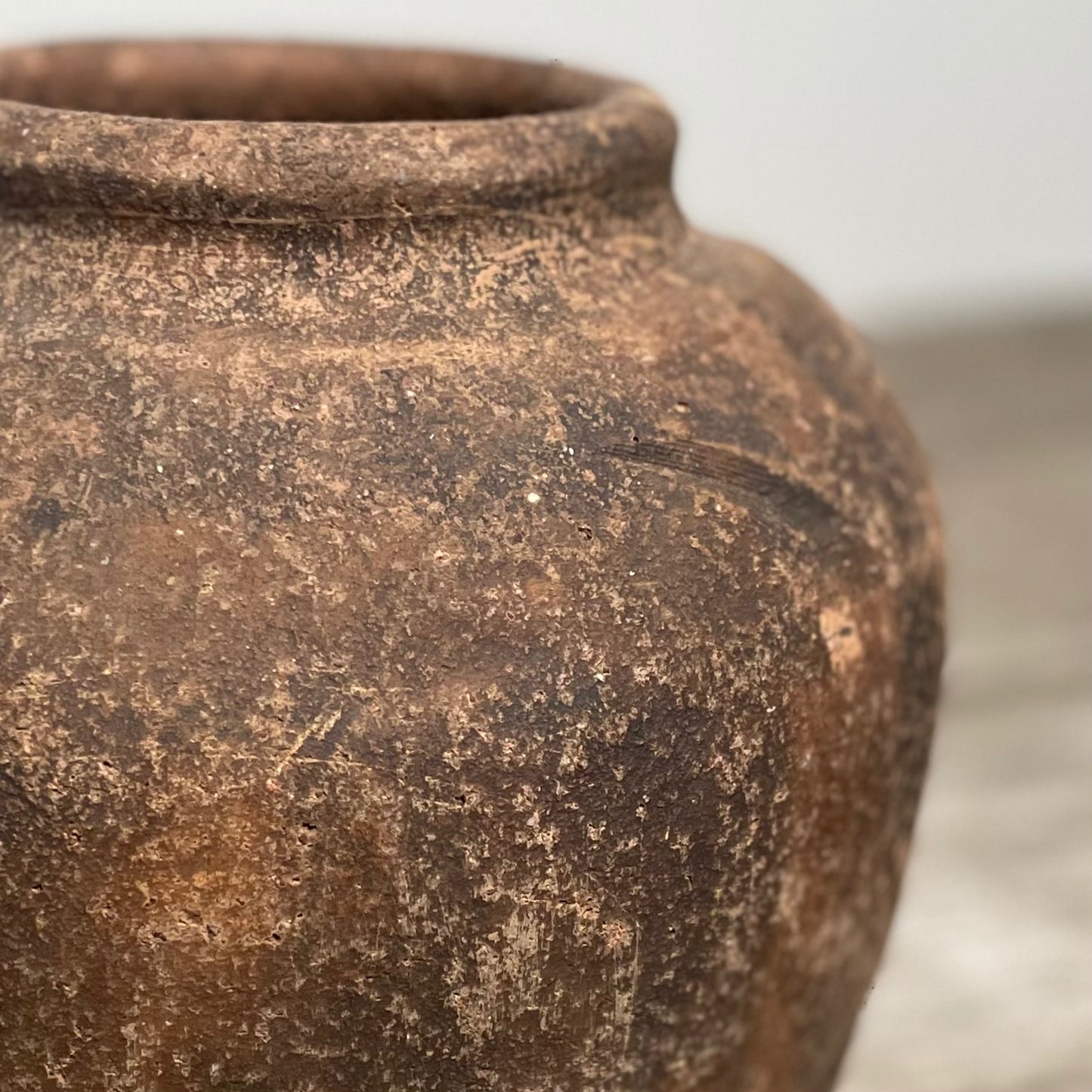 Warm Brown Kalimantan Pot, Small