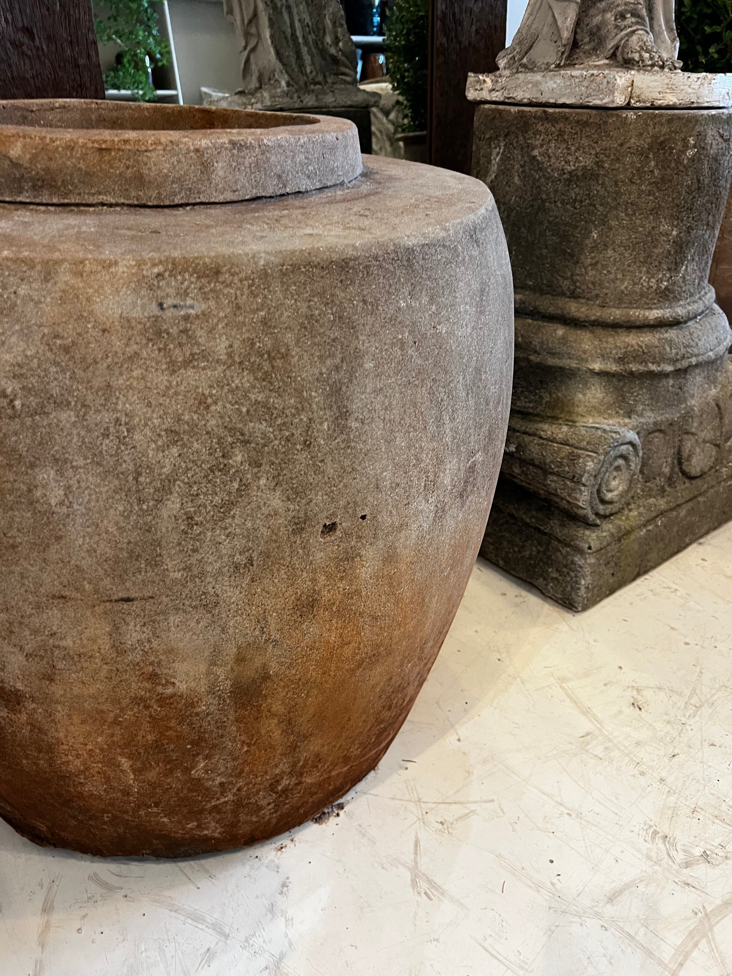 Mudari Pot, medium