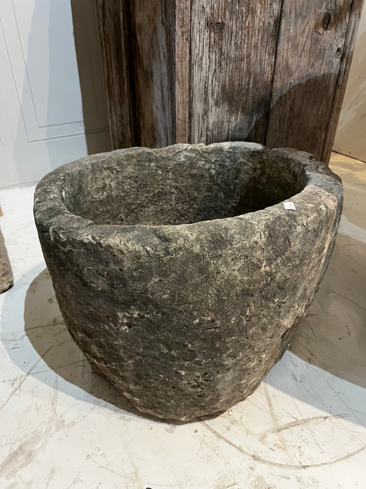 Limestone, dark grey creme, small