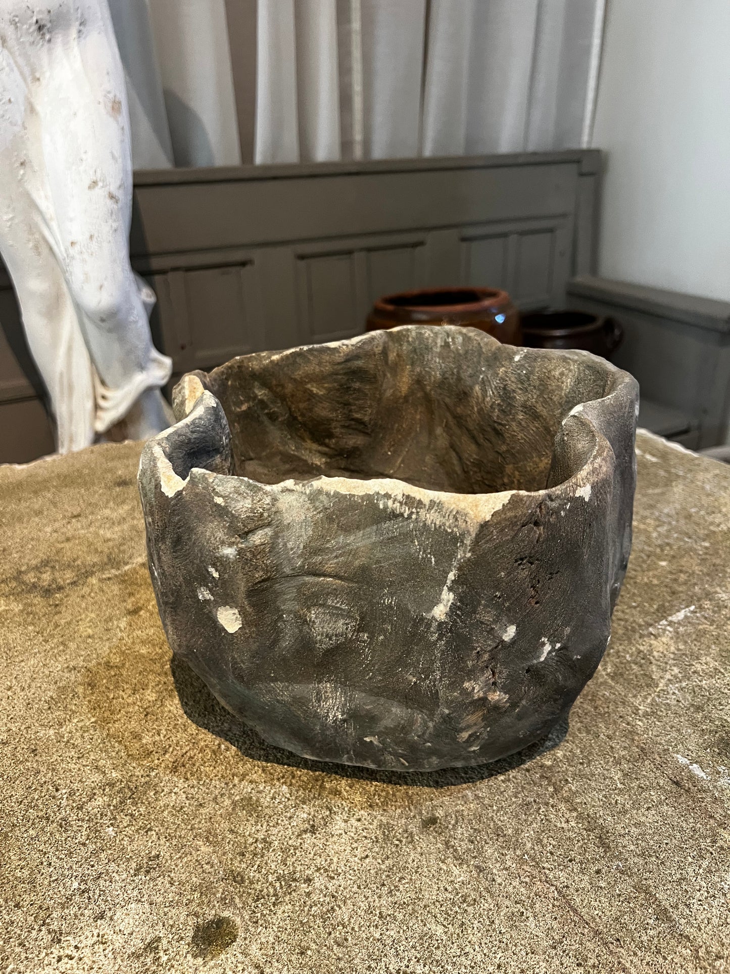 Limestone Pot, dark brown, small