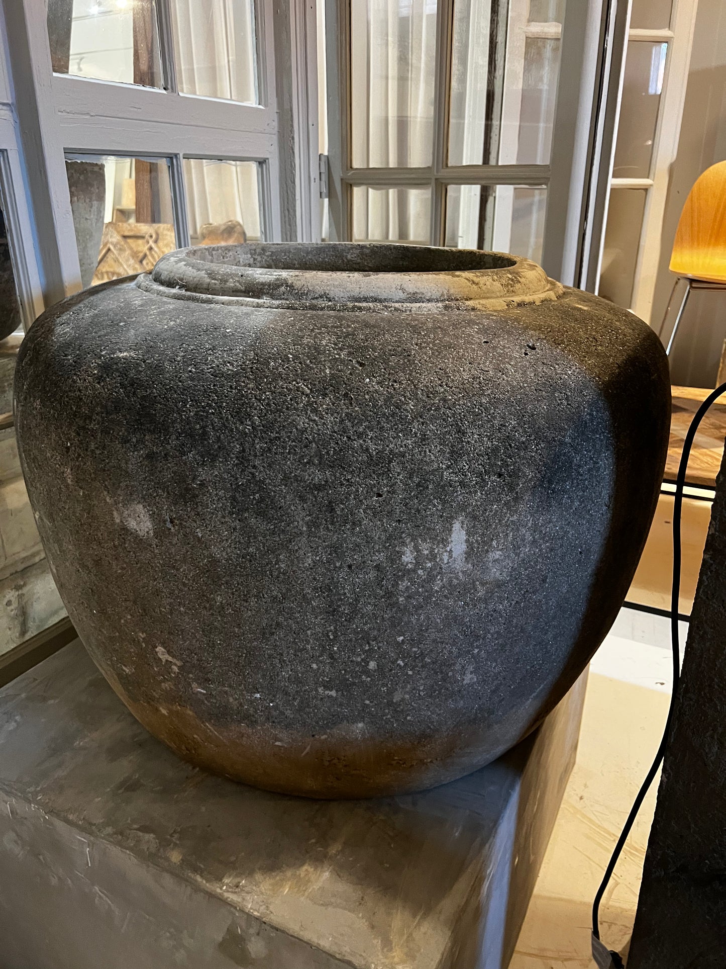 Mudari Pot, large