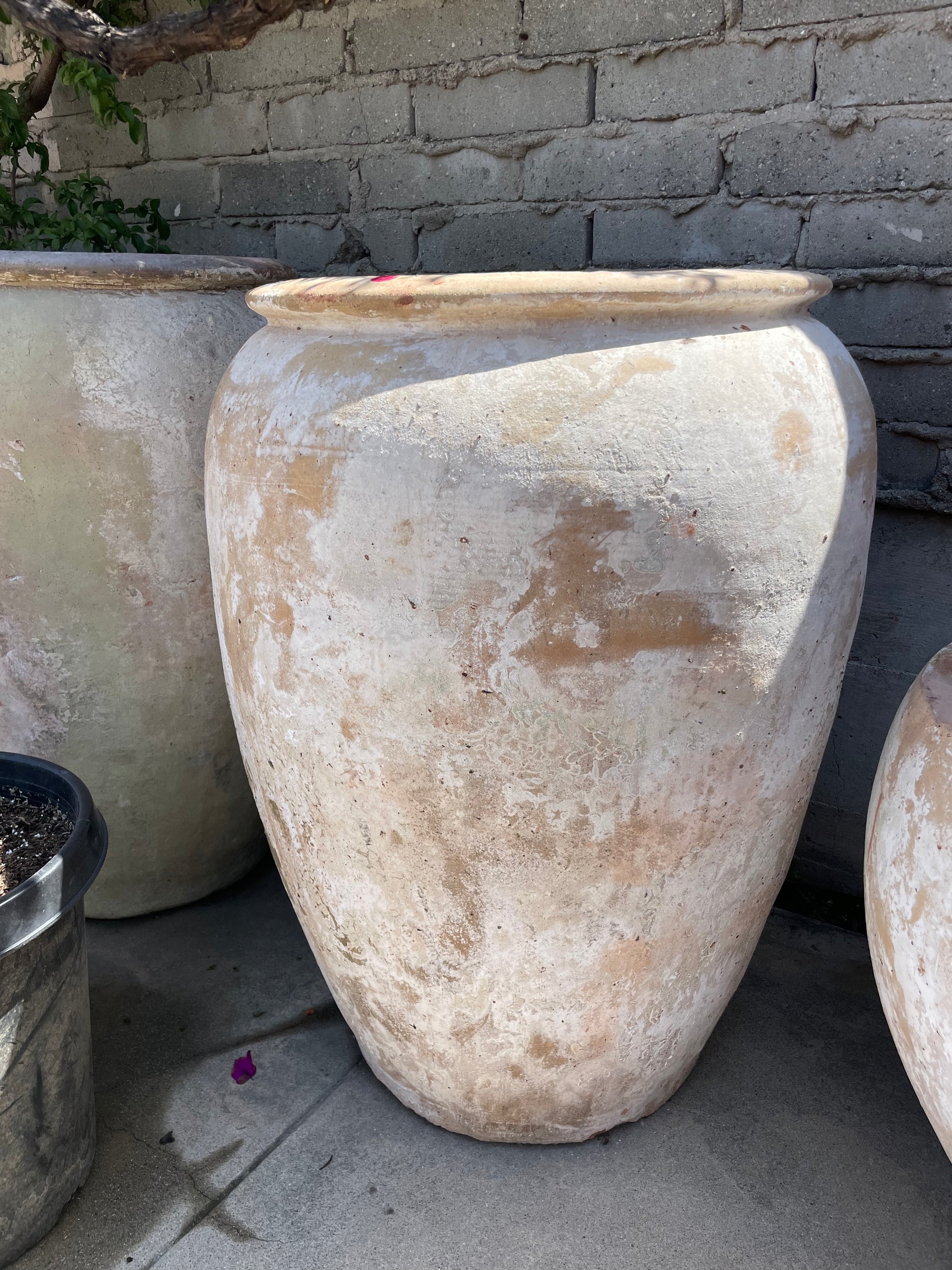large clay pot planter XL White clay Pot III – Interior By Birk