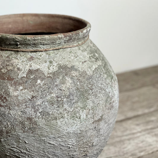 XL White clay Pot I – Interior By Birk